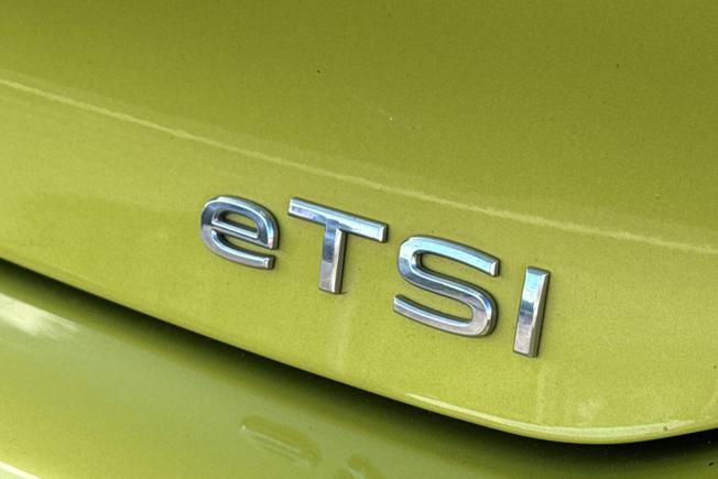 VOLKSWAGEN Golf Photo 42