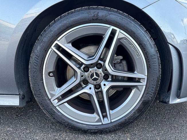 MERCEDES-BENZ CLA Class Photo 5