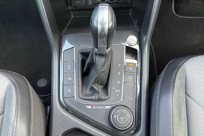 VOLKSWAGEN Tiguan Photo 23