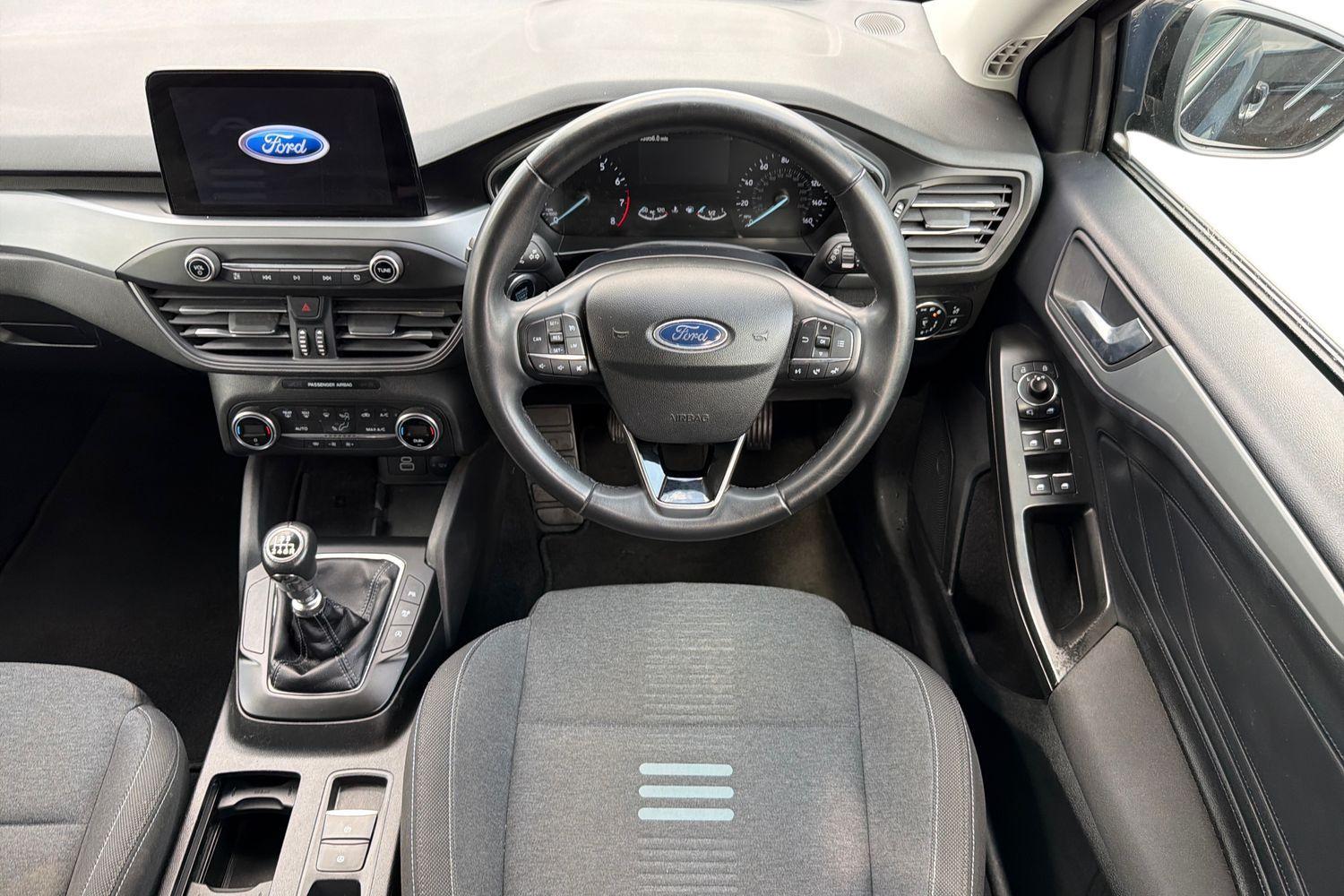 Ford Focus Photo 10