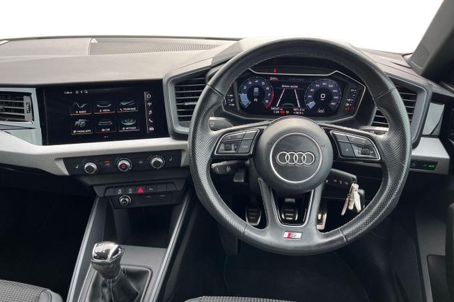 AUDI A1 Photo 11