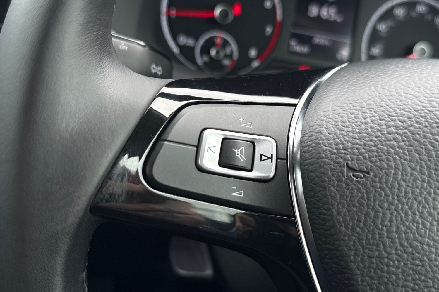 Volkswagen POLO Photo 34