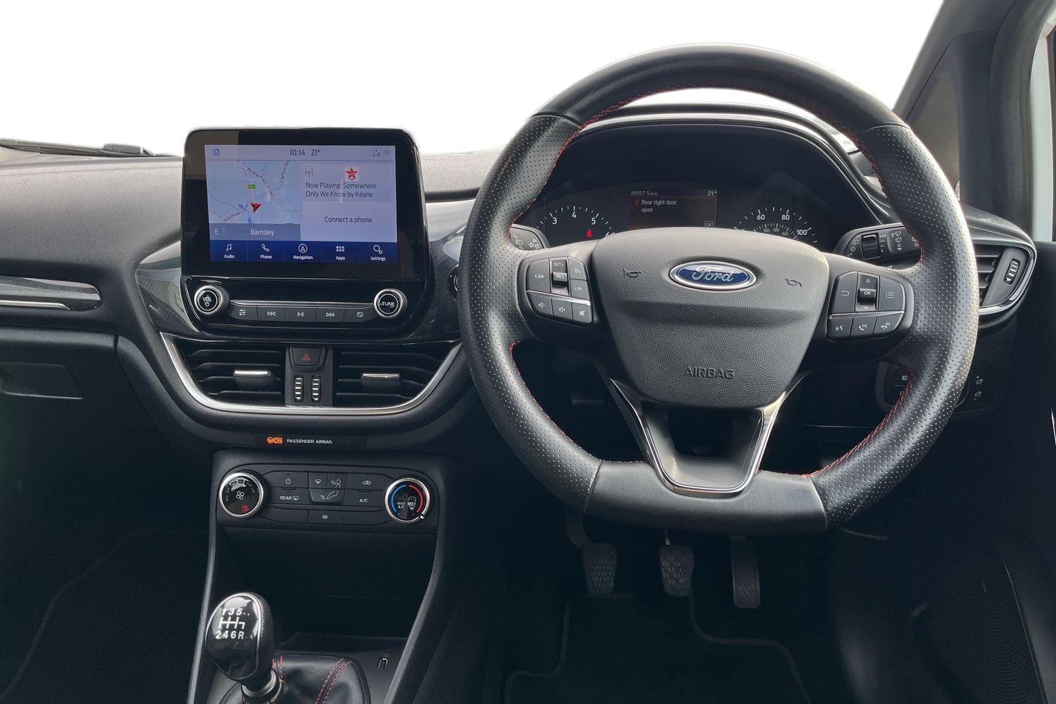 Ford FIESTA Photo 10