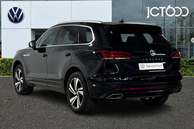 VOLKSWAGEN Touareg Photo 3