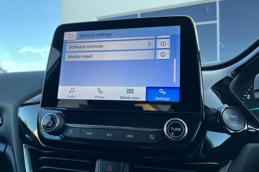 Ford FIESTA Photo autoimg-ee1d9ccf1b15d884624537a6c3e8b01799397160.jpg