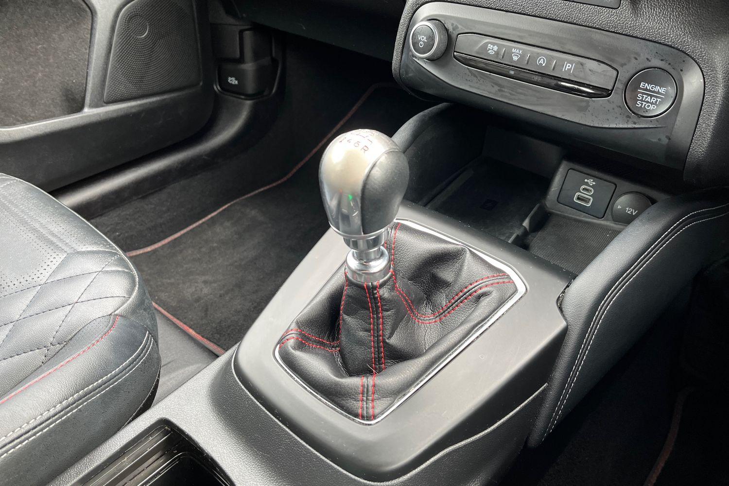 Ford FOCUS Photo 30