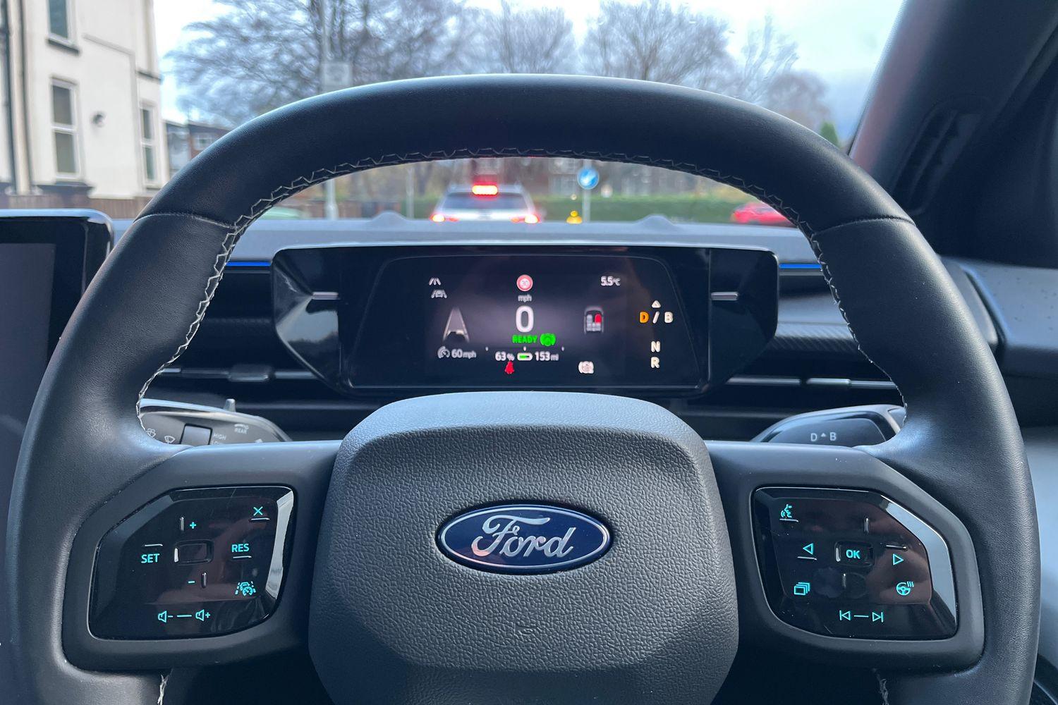 Ford Explorer Photo 11