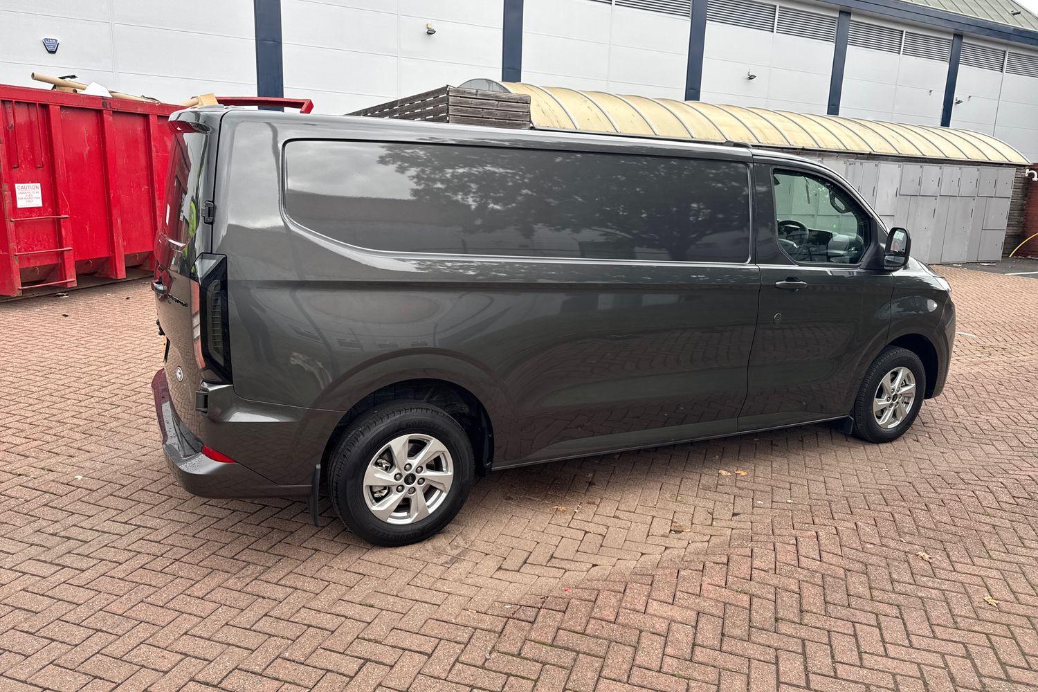 Ford TRANSIT CUSTOM Photo 6