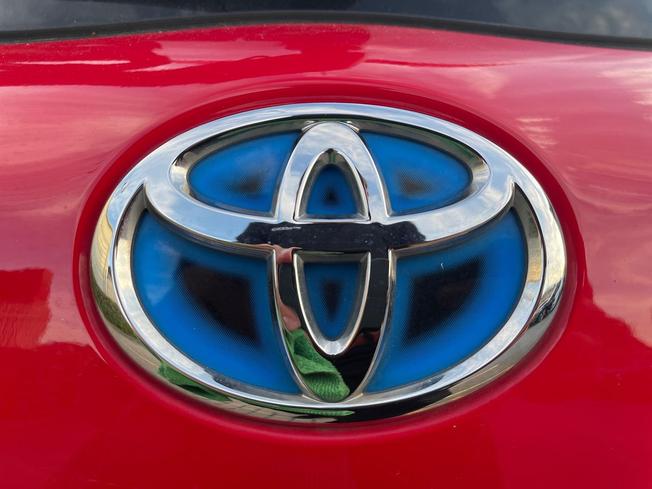 TOYOTA Yaris Photo 40