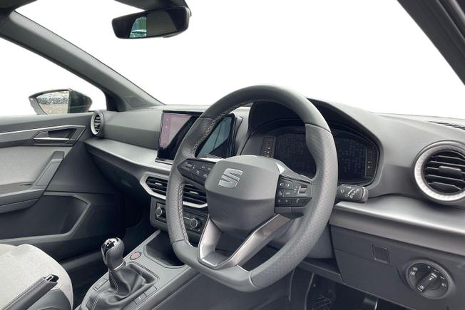 SEAT Ibiza Photo 6
