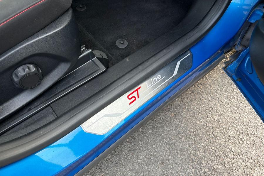Ford PUMA Photo autoimg-ee2a6d65762535789cbc6b8f403eb0bd24b7ce16.jpg