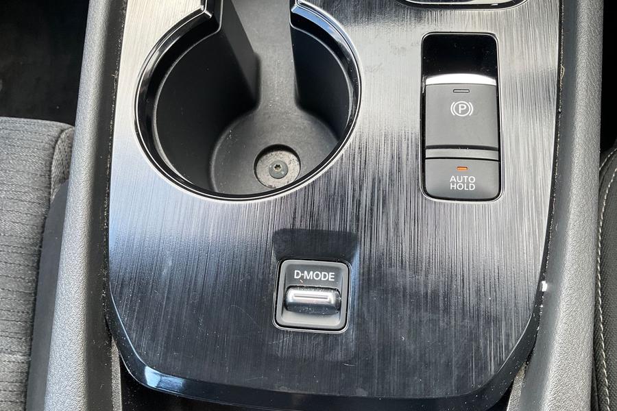 Nissan X-TRAIL Photo autoimg-ee3388edd9ea864c1ab193e5b377a68029ce9b86.jpg