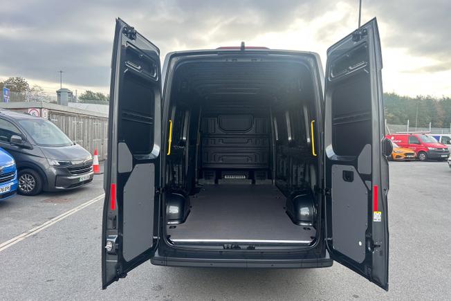 VOLKSWAGEN Crafter Photo 29