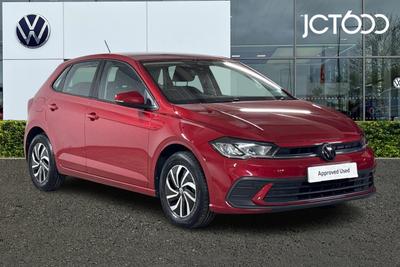 2023 VOLKSWAGEN Polo 1.0 TSI Life Hatchback 5dr Petrol DSG Euro 6 (s/s) (95 ps) at JCT600
