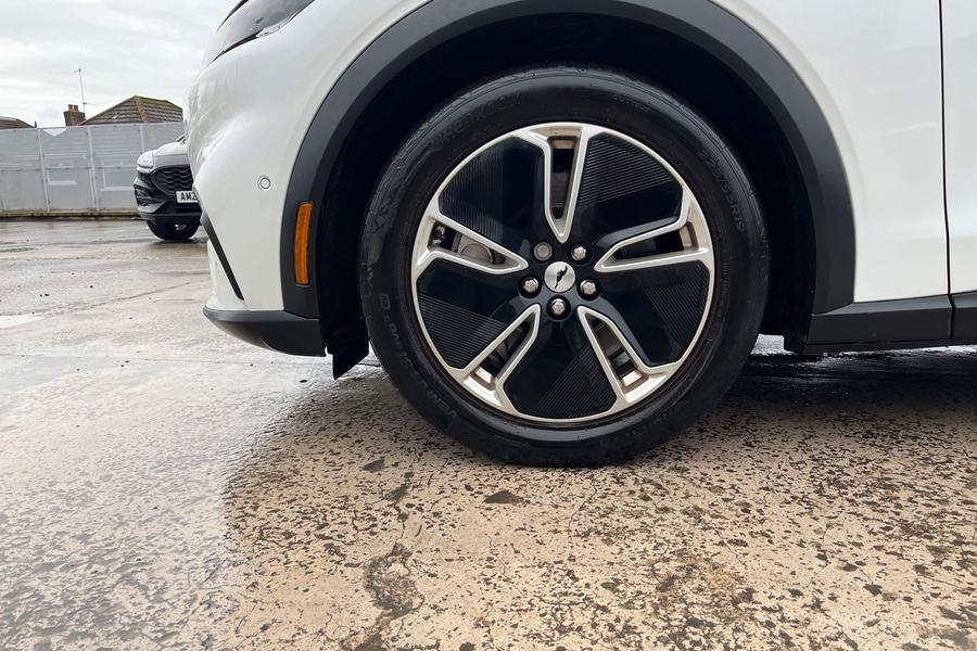 Ford MUSTANG MACH-E Photo autoimg-ee36b3b0009ef7cc581241b7ff3c1b1f09358978.jpg