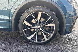 VOLKSWAGEN Tiguan Photo 5