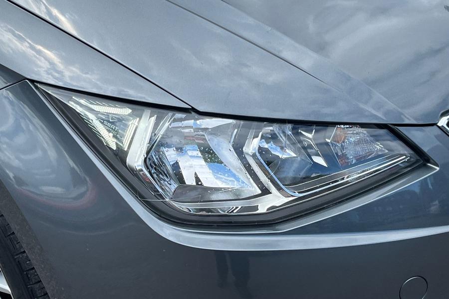 SEAT IBIZA Photo autoimg-ee3971dc62456f3354a118856355cea13c80b630.jpg