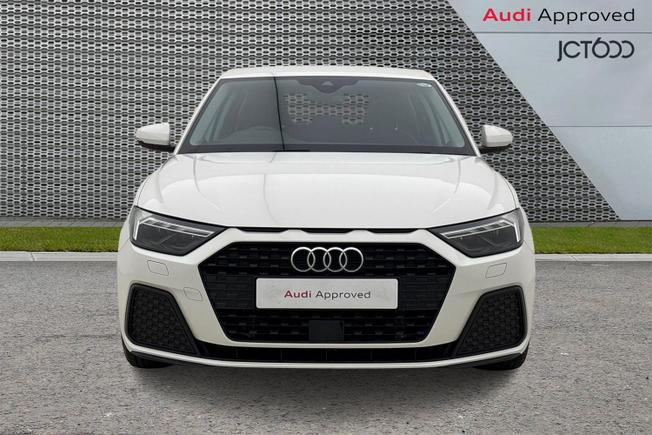 AUDI A1 Photo 8