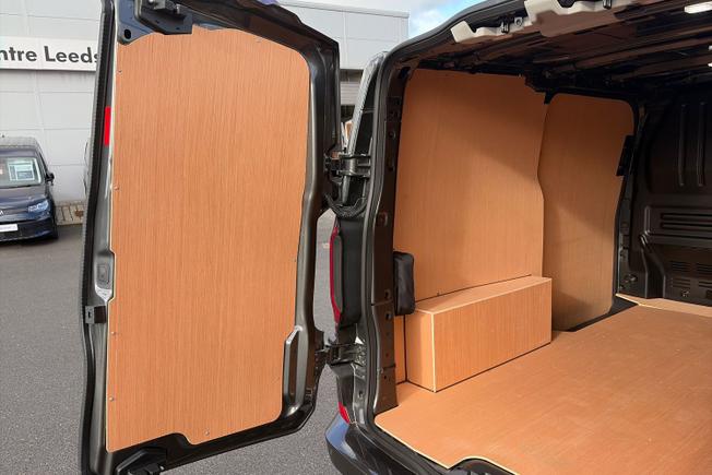 VOLKSWAGEN Transporter Photo 25