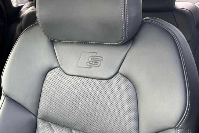 Audi A8 Photo 45