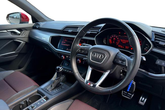Audi Q3 Photo 6