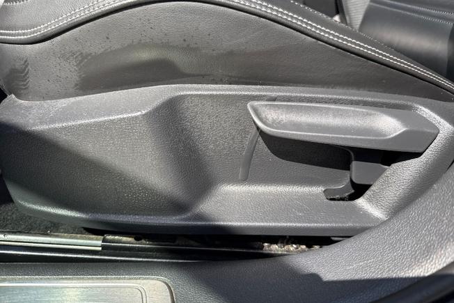 VOLKSWAGEN Passat Photo 51