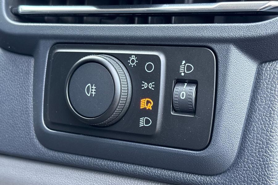 Ford Transit Custom Photo autoimg-ee4f891016c35e5507a09c436dcc6cc3a6779d29.jpg