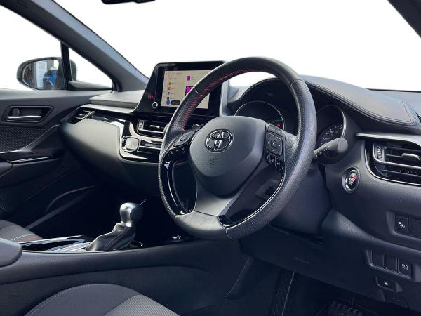 Toyota C-HR Photo autoimg-ee589454bf0d4489035c77a0fef5d1ccb0244fd0.jpg
