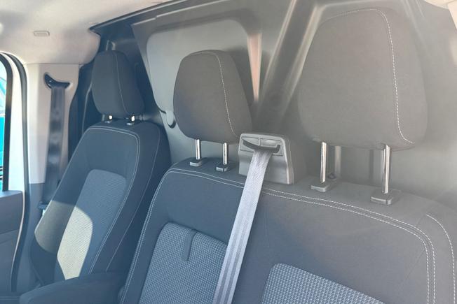 VOLKSWAGEN e-Transporter Photo 39