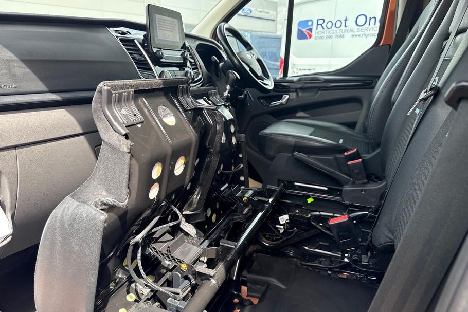Used Ford TRANSIT CUSTOM CX22HFE 8