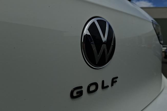 Volkswagen Golf Photo 23