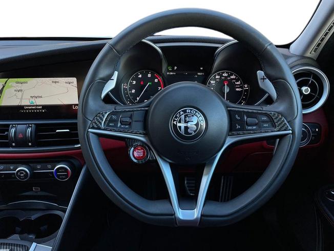 ALFA ROMEO Giulia Photo 11