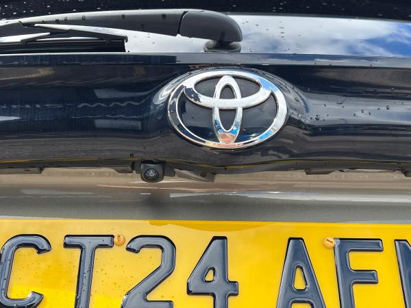 Toyota Yaris Photo autoimg-ee5d1f918c69a6afdc77fdd1fad07ca294e7dfea.jpg