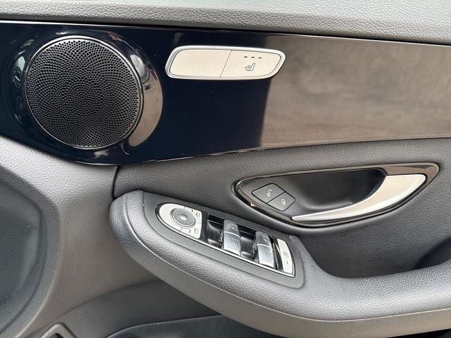 MERCEDES-BENZ C Class Photo 29