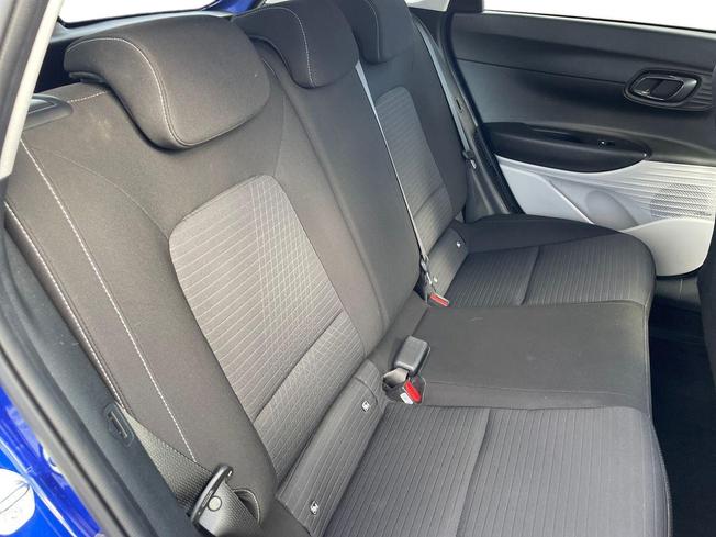 HYUNDAI i20 Photo 9