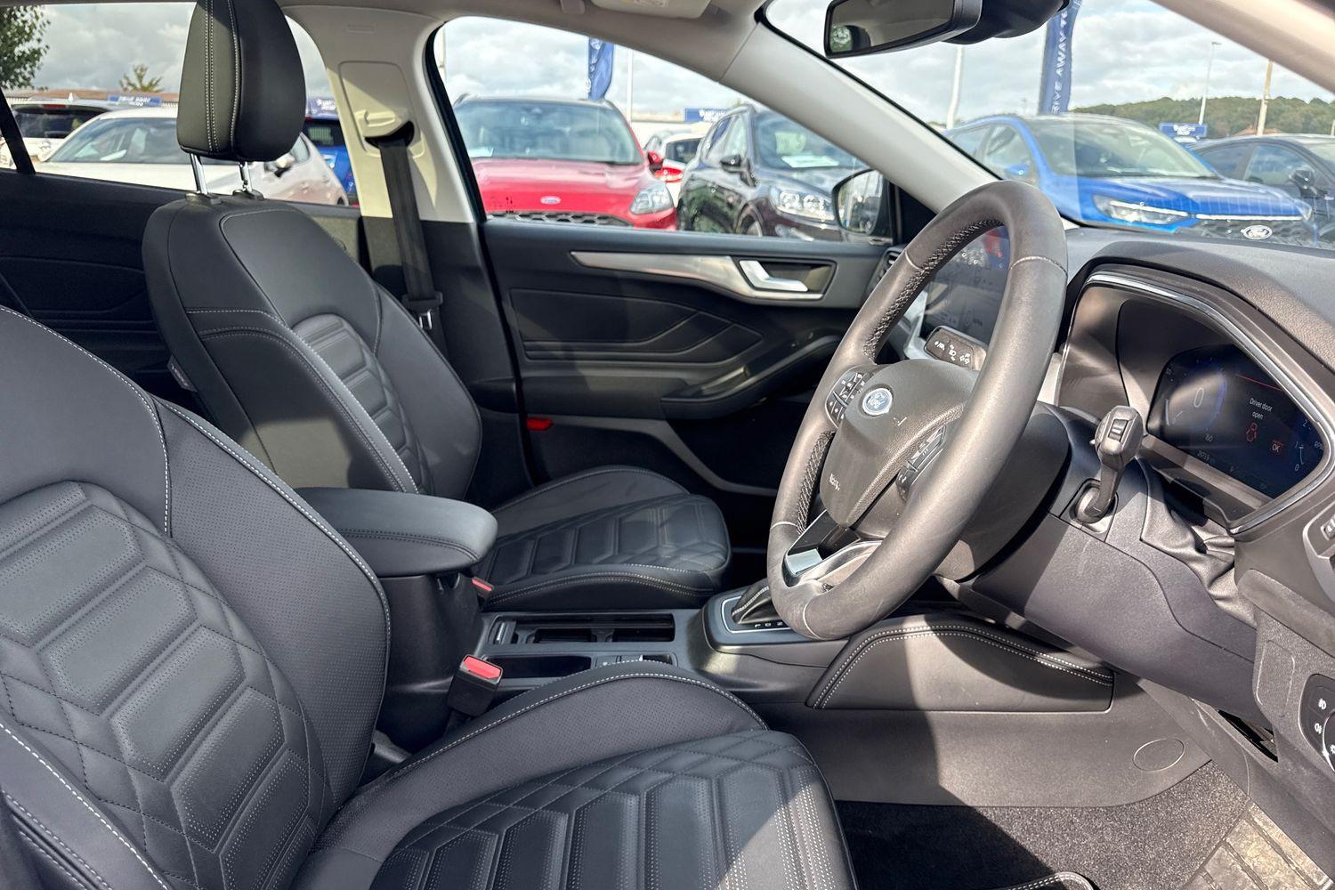 Ford FOCUS Photo 16