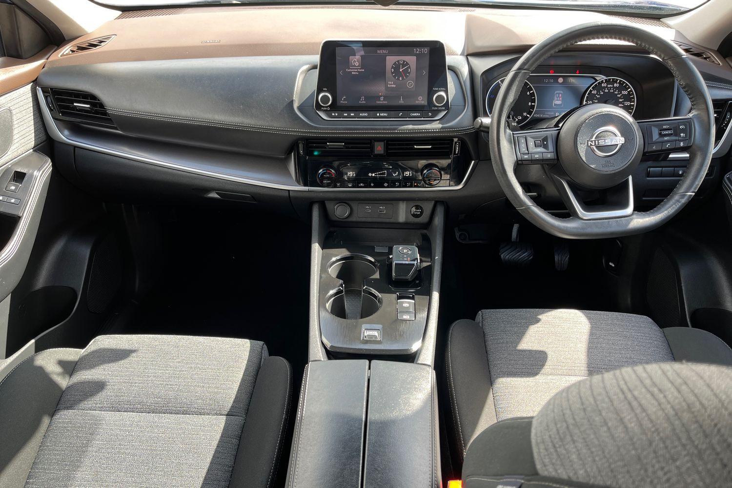 Nissan X-TRAIL Photo 9