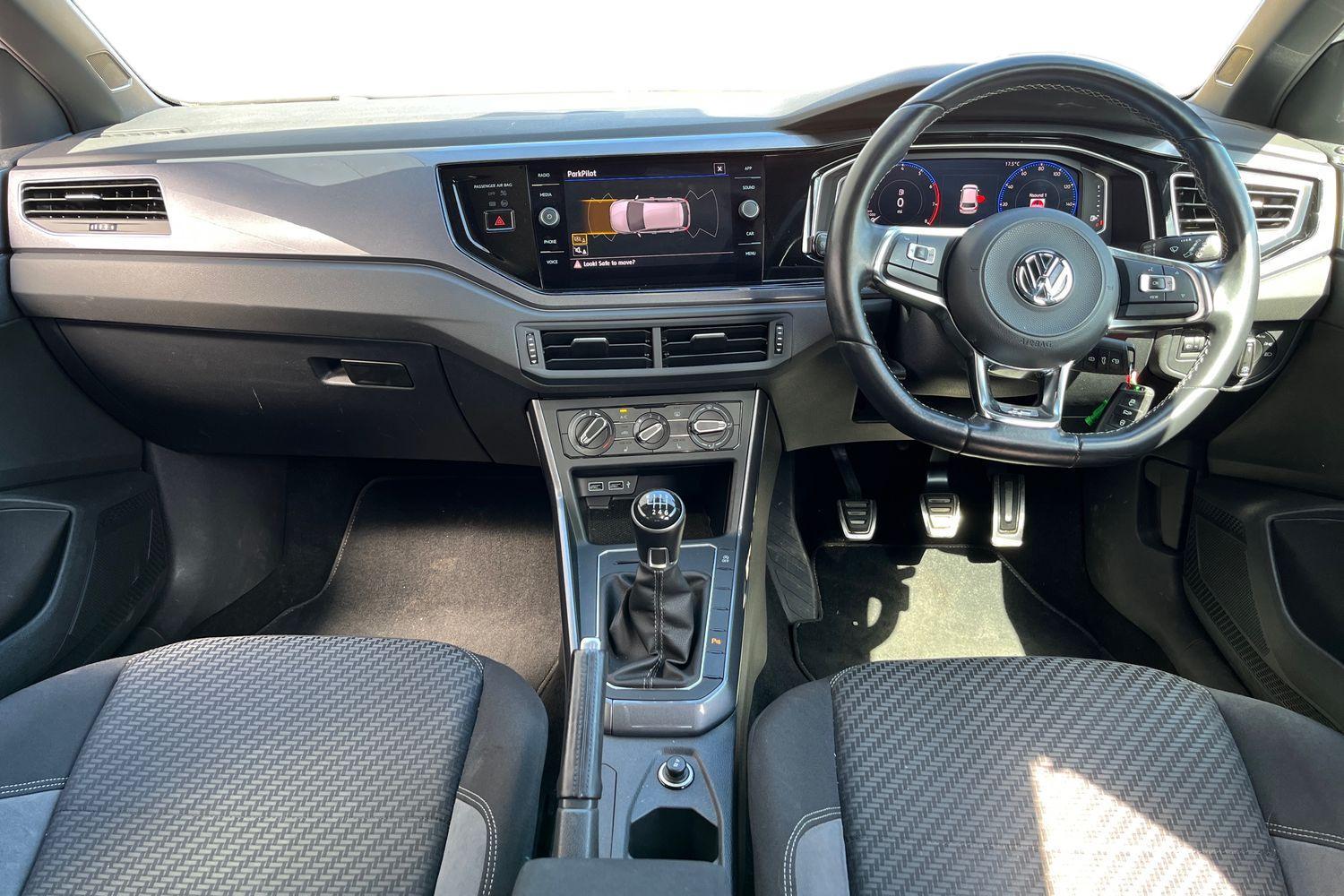 Volkswagen POLO Photo 9