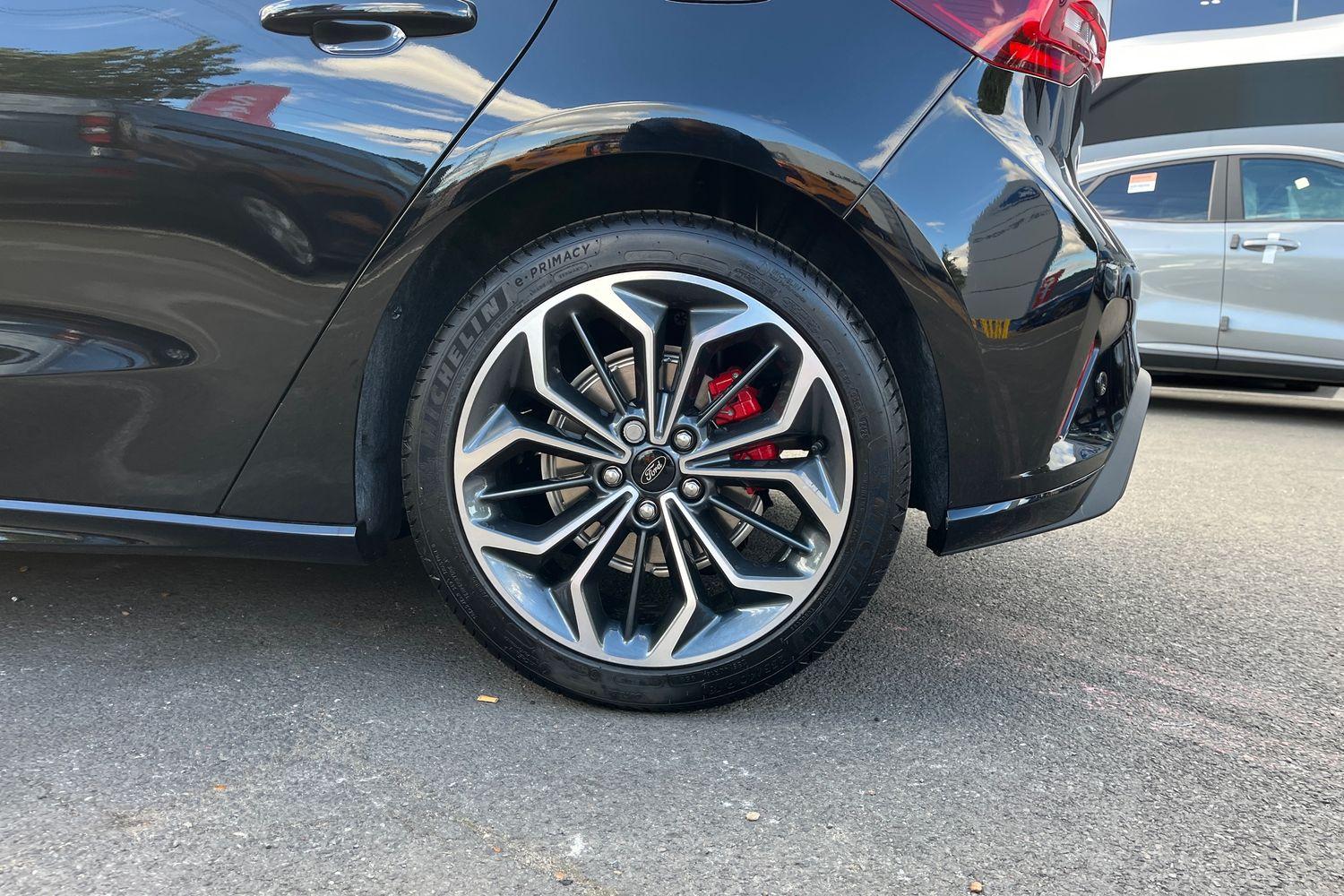 Ford Focus Photo 7