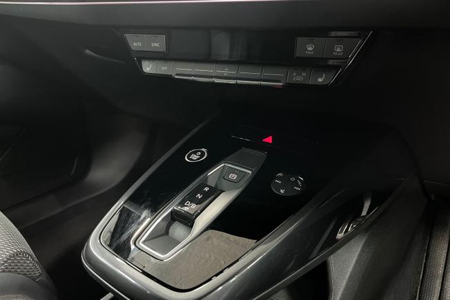 AUDI Q4 E-Tron Photo 26