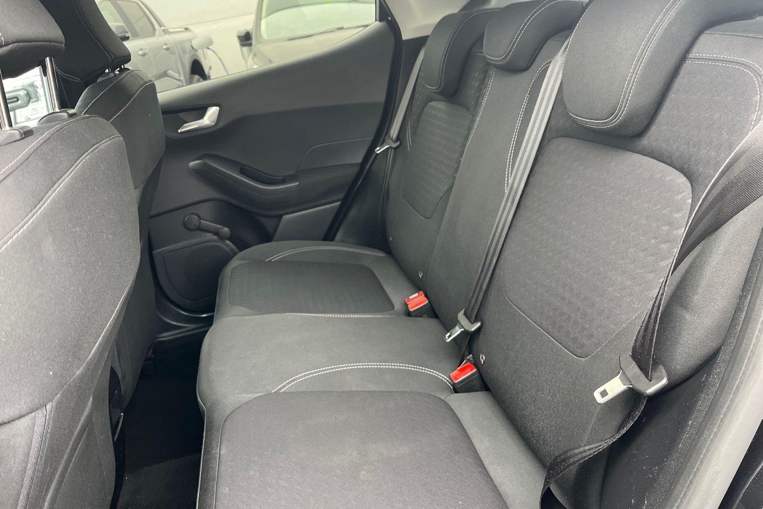 Ford Fiesta Photo 19