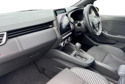 RENAULT Clio Photo 2