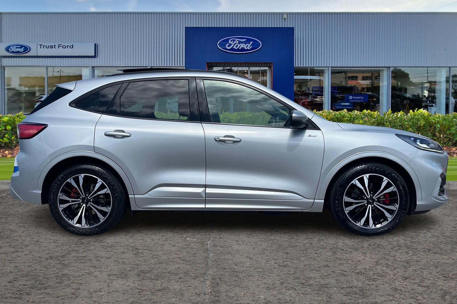 Ford Kuga Photo 2