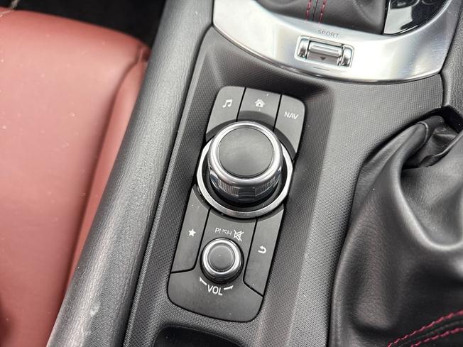 MAZDA MX-5 Photo 31