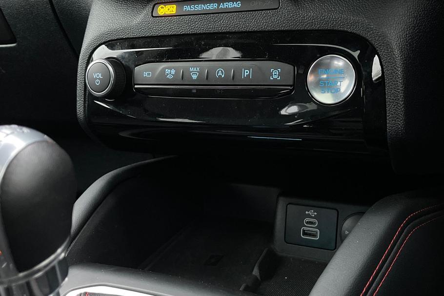 Used Ford Kuga HV25FKJ 34