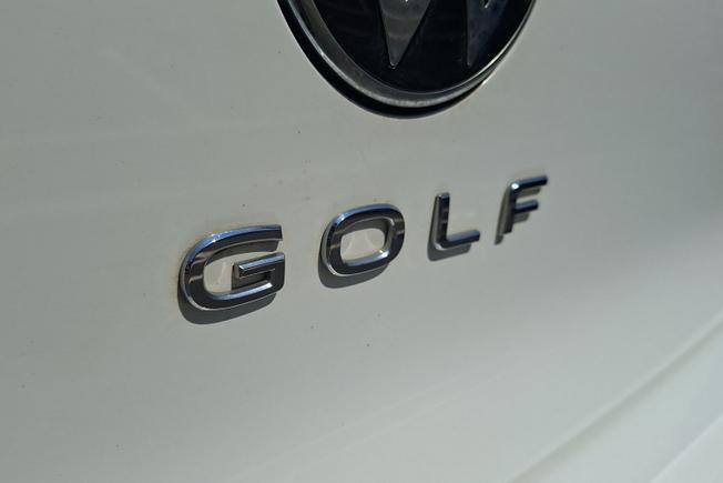 VOLKSWAGEN Golf Photo 23