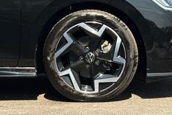 VOLKSWAGEN Golf Photo 5