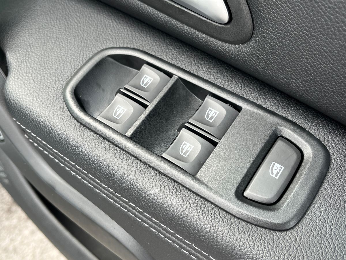 Dacia Duster Photo 25