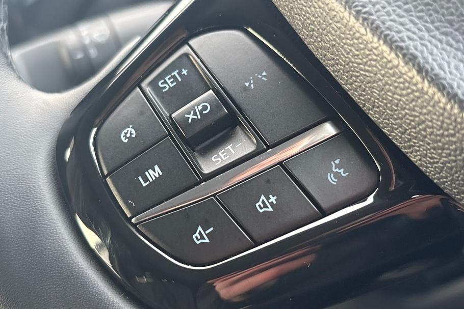 Used Ford TRANSIT CUSTOM 18