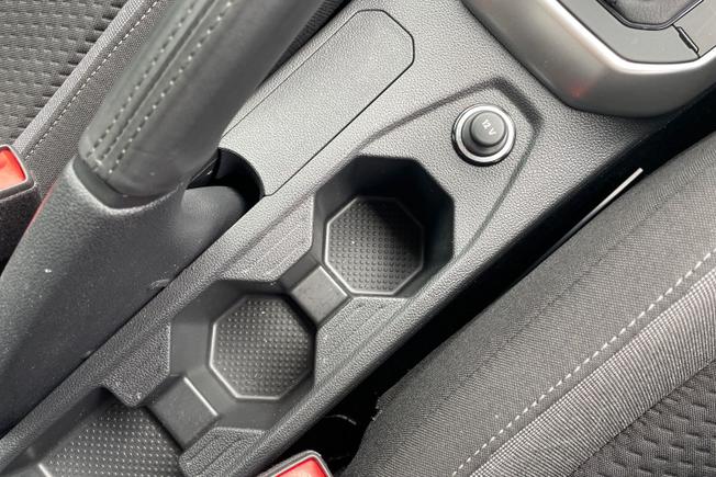 VOLKSWAGEN Polo Photo 48